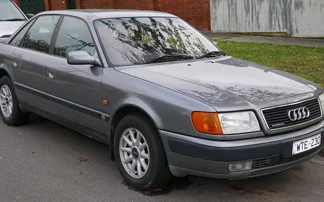 Audi 100
