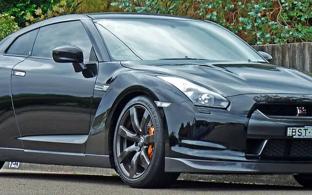 Nissan GT-R