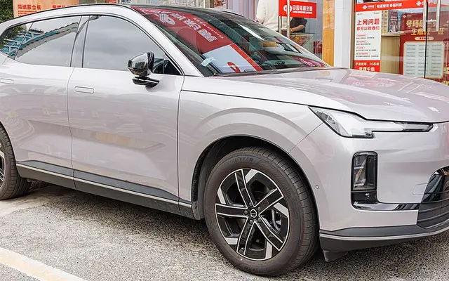 Volvo XC70